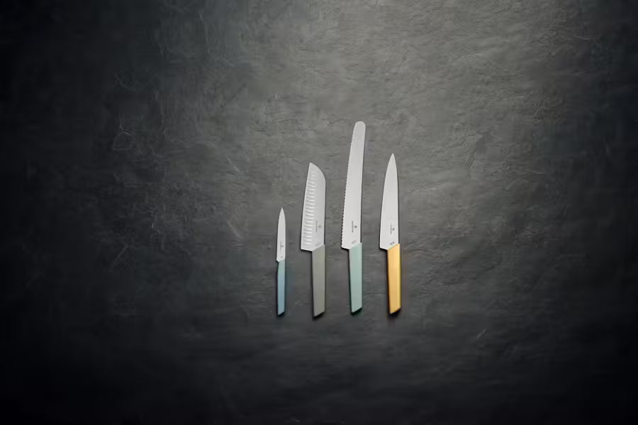 Victorinox Utility Knife 10 cm Serrated Blue Swiss Modern