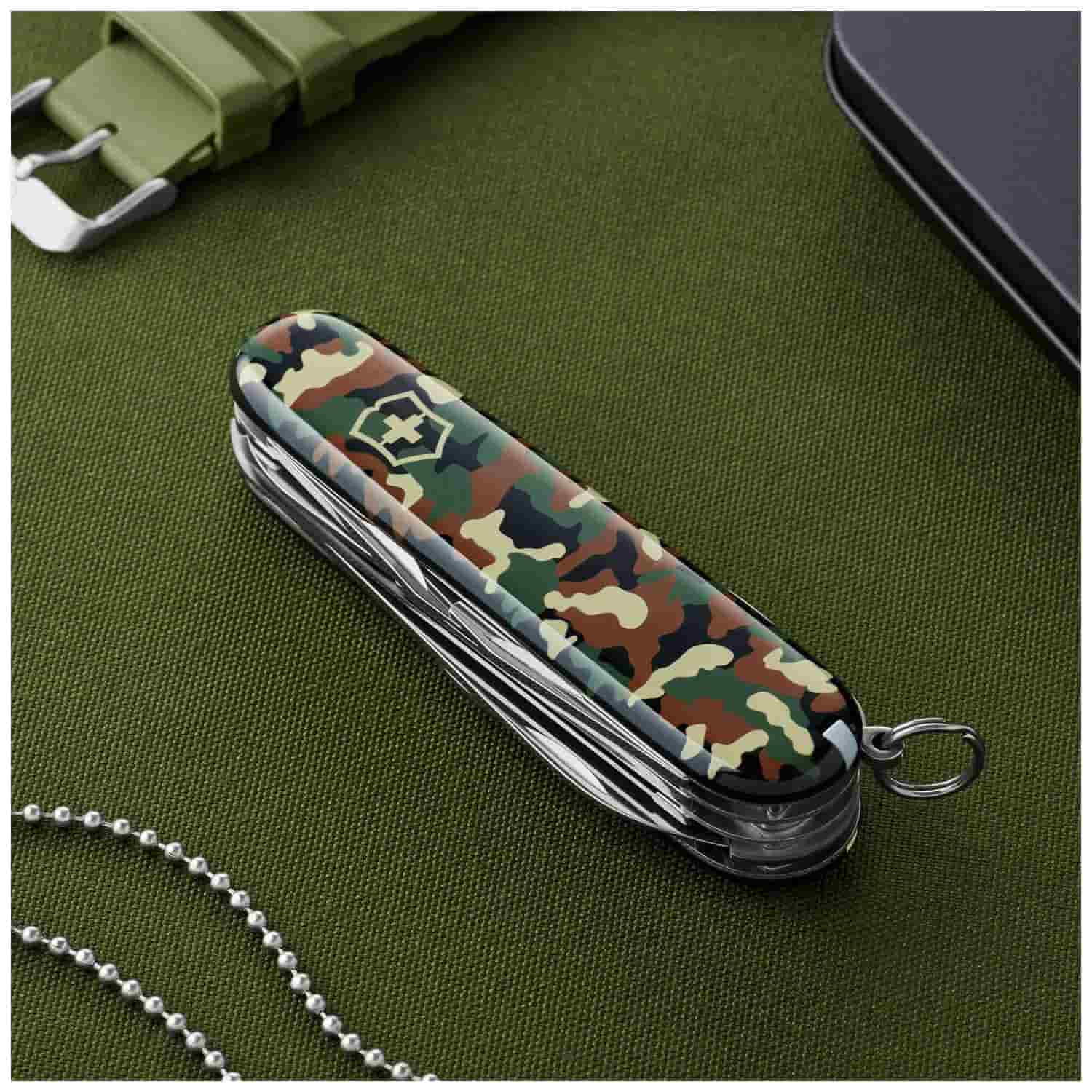Victorinox Huntsman Swiss Army Knife 91 mm 15 Functions Pattern Camouflage 1.3713.94