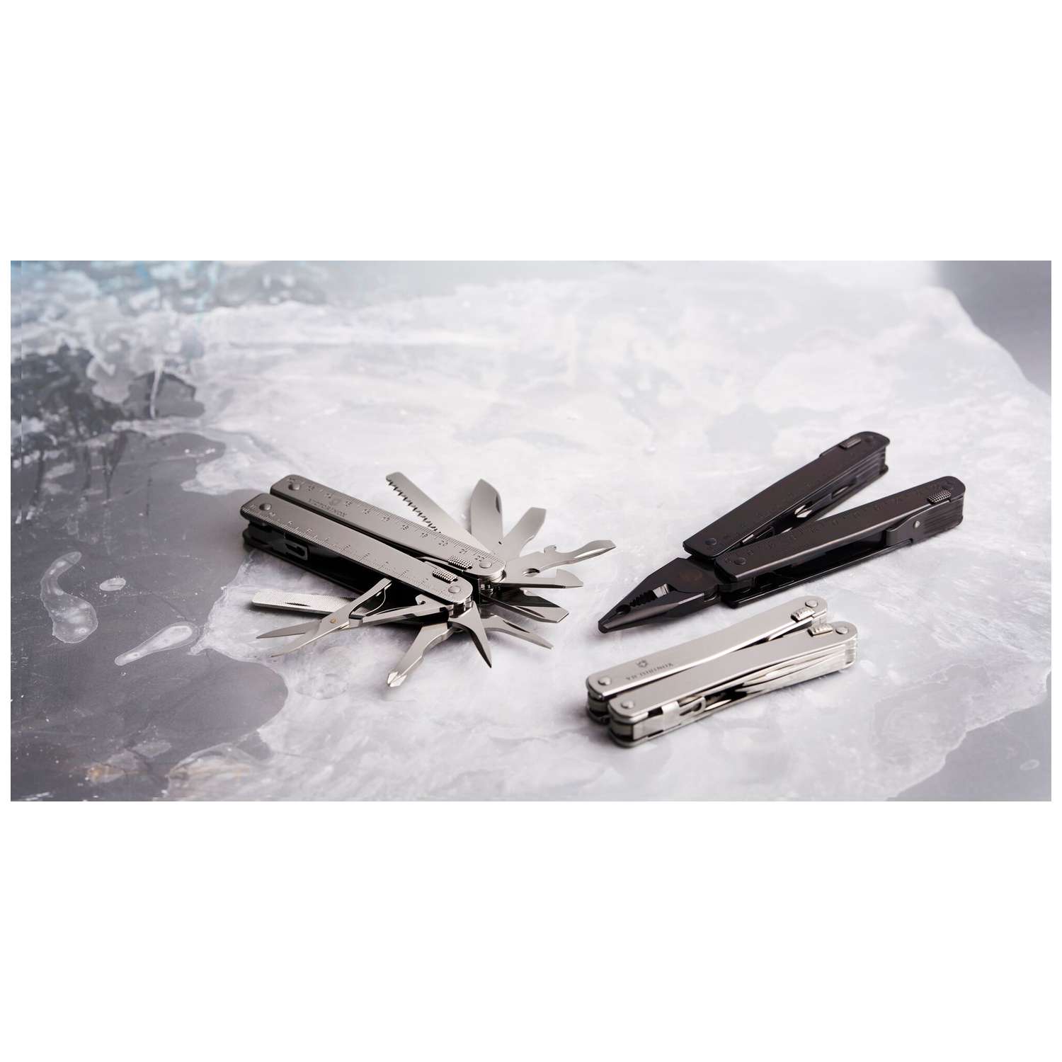 Victorinox Swiss Tool Swiss Army Multitool 115 mm 26 Functions Silver In Belt Pouch 3.0323.L