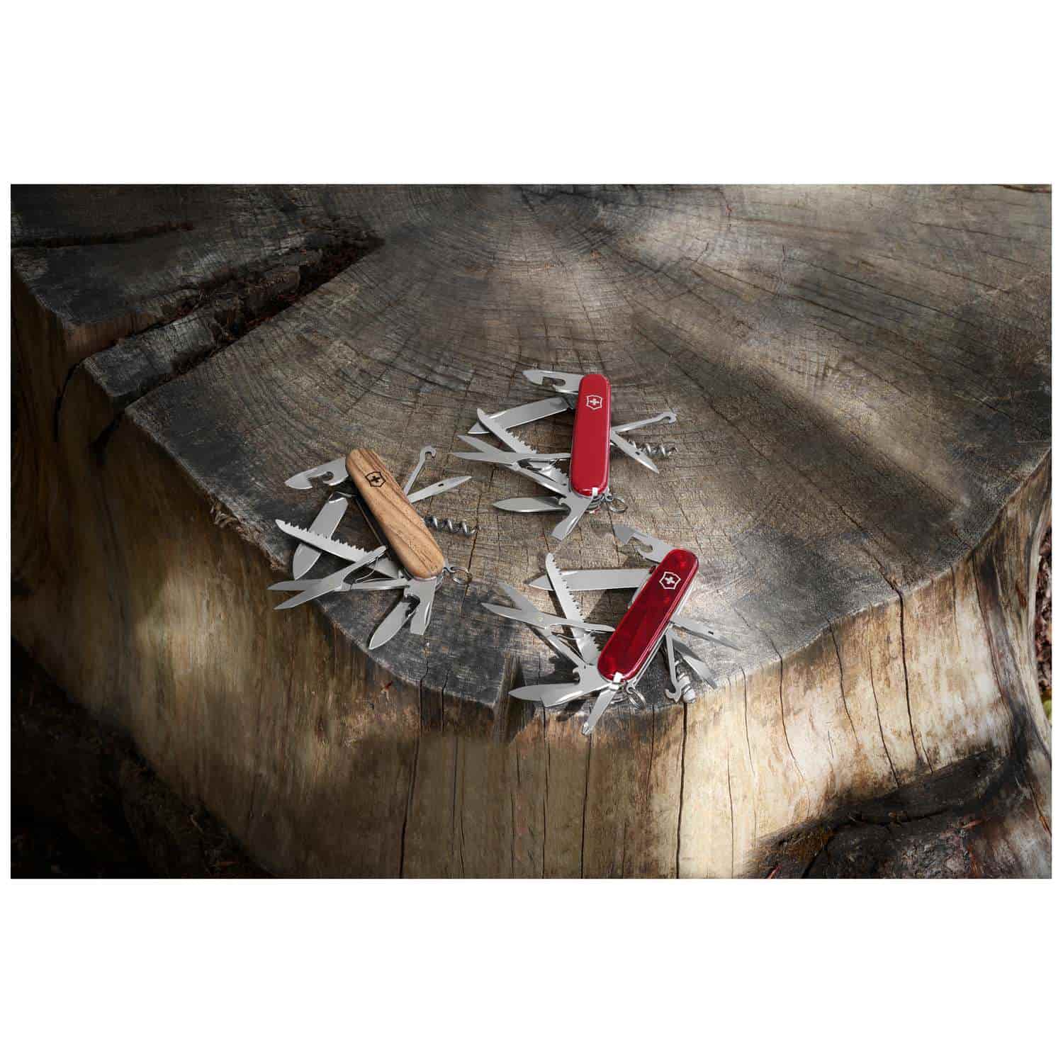 Victorinox Huntsman Wood Swiss Army Knife 91 mm 13 Functions Wooden Scales 1.3711.63
