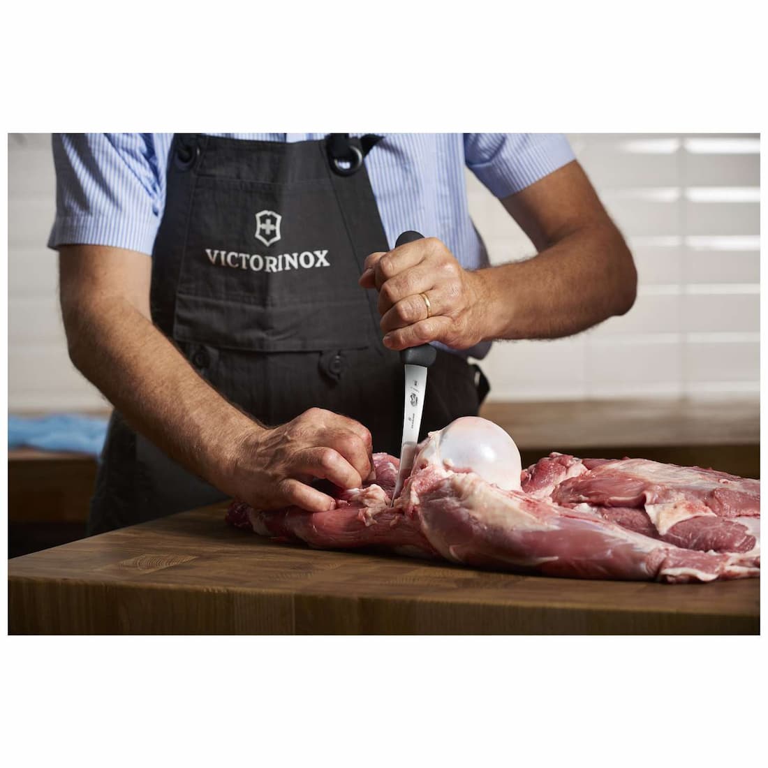 Victorinox Curved Boning Knife Narrow Blade 15 cm Safety Grip Fibrox 5.6603.15M