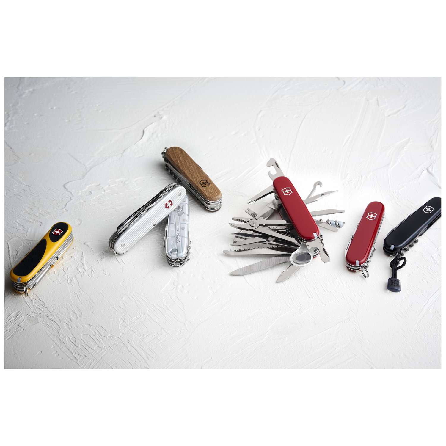 Victorinox Climber Swiss Army Knife 91 mm 14 Functions Silver Transparent 1.3703.T7
