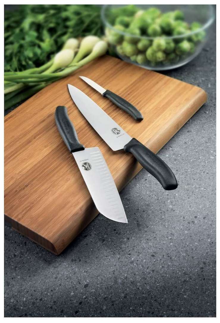 Victorinox Chef's Knife Black Handle 19 cm Swiss Classic 6.8003.19B